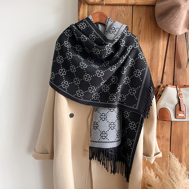 Brands Jacquard Design Winter  - đánh giá và giá Woven Scarf Blanket