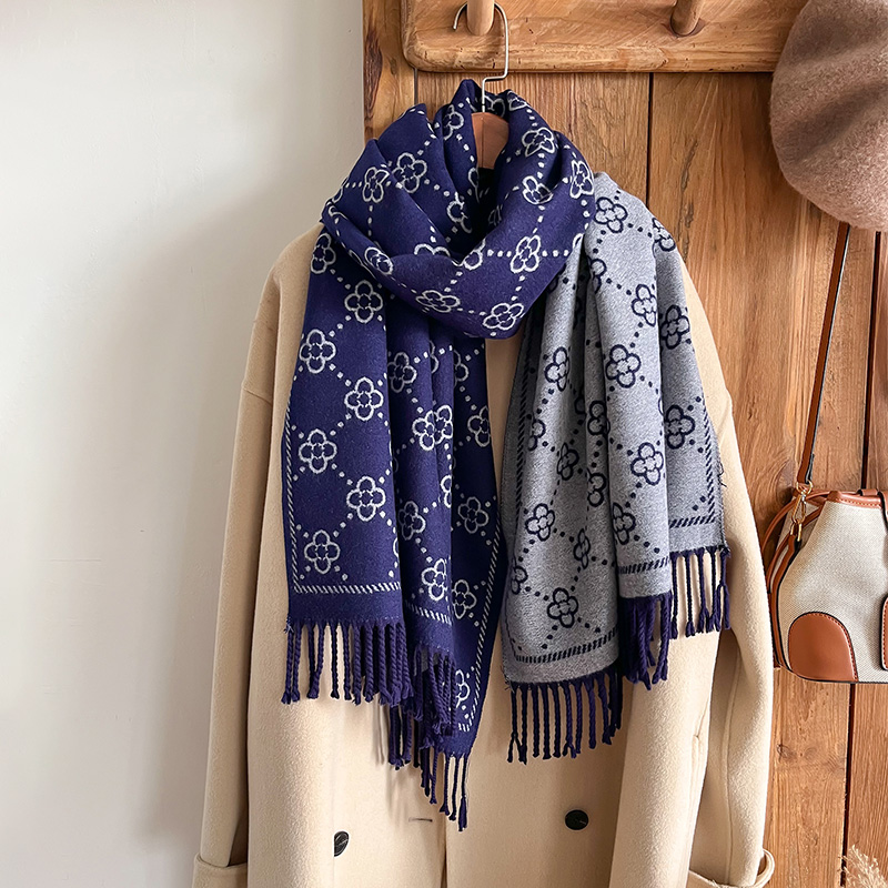 Brands Jacquard Design Winter  - đánh giá và giá Woven Scarf Blanket